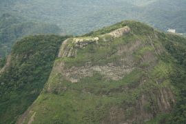 Trilha da Pedra Bonita, no Parque Nacional da Tijuca, é fechada no Rio após registro de aglomerações