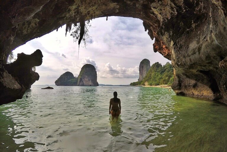 Railay Beach, um paraíso cercado de aventuras na Tailândia