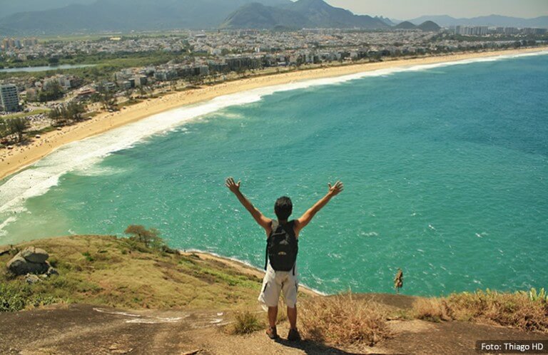 A imagem contém: Thiago HD - Trilha da Pedra do Pontal, Recreio dos Bandeirantes - RJ