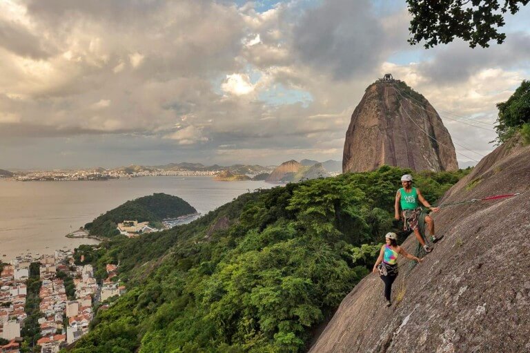A imagem contém: Escalada, Morro do Urca, Rio de Janeiro