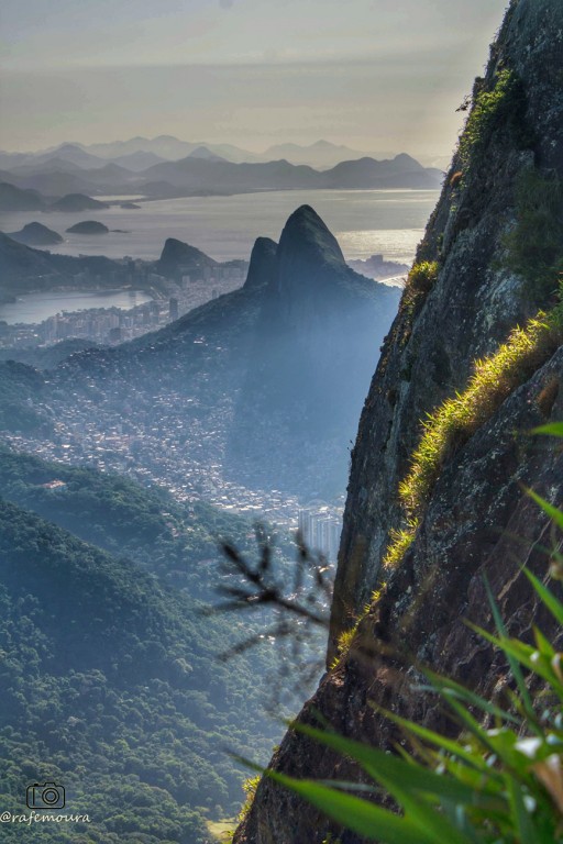 A imagem contém: Paredão, Pedra da Gávea, Parque Nacional da Tijuca, Rio de Janeiro