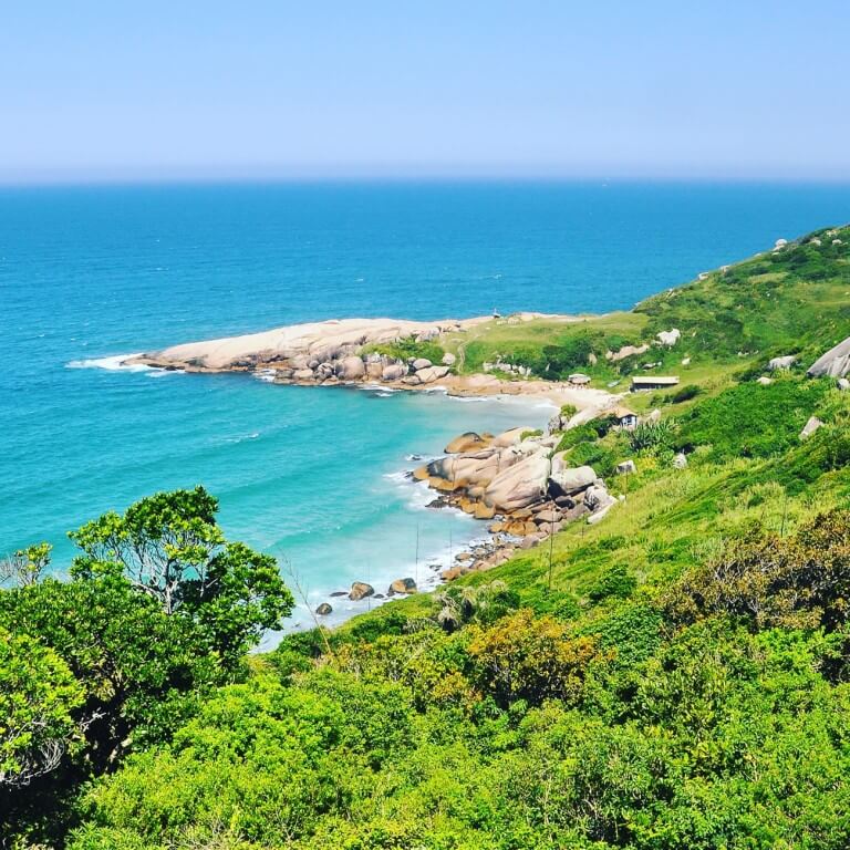 A imagem contém: Praia do Gravatá, Florianópolis, Santa Catarina