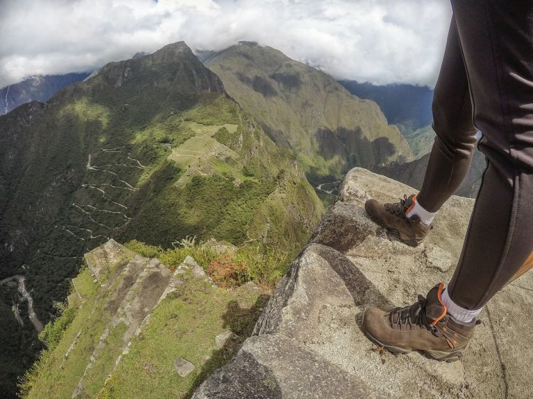 A imagem contém: Huayna Picchu, Machu Picchu, Peru
