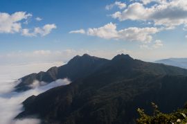Capa do Pico dos Marins, Piquete - SP visto do Pico do Itaguaré
