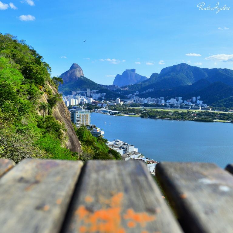A imagem contém: Mirante do Urubu, Parque da Catacumba, Rio de Janeiro, Lagoa Rodrigo de Freitas