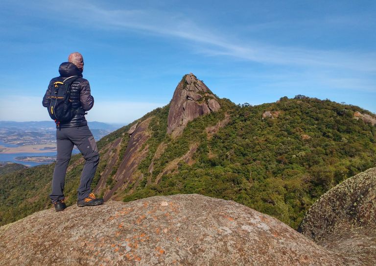 A imagem contém: Pico do Lopo, Serra da Mantiqueira, Extrema, Minas Gerais