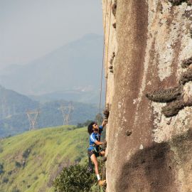 Capa do Escalando a Pedra do Osso, Rio de Janeiro