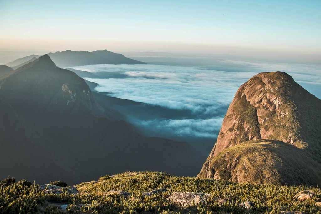 Histórico das Conquistas das Vias de Escalada no Pico TUCUM (Serra do  Ibitiraquire/PR)