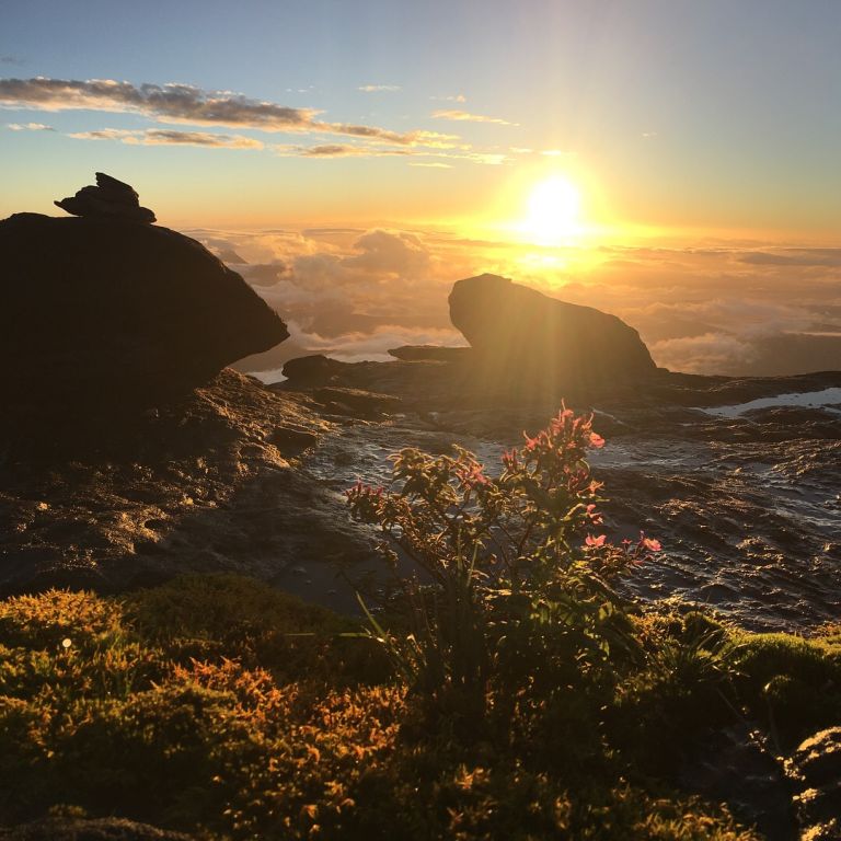A imagem contém: Nascer do sol no Monte Roraima
