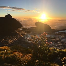 Capa do Nascer do sol no Monte Roraima
