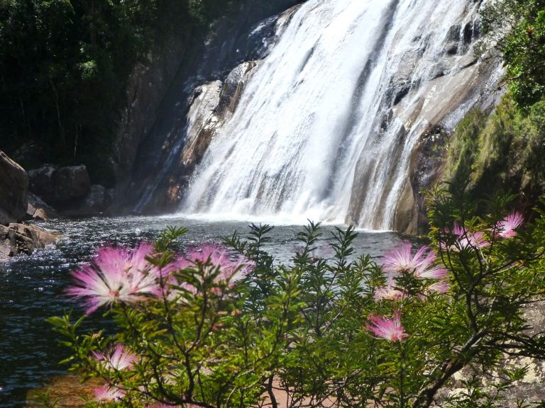 A imagem contém: Cachoeira Salto do Rio Vermelho, Santa Catarina