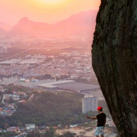 Capa do Pedra do Urubu, Anil, Jacarepaguá, Rio de Janeiro