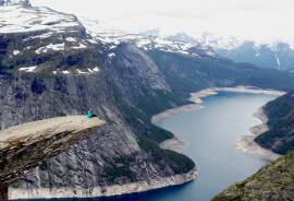 Capa do Trolltunga: no topo da Noruega