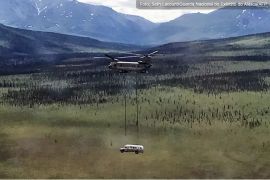 Ônibus de 'Na natureza selvagem' é retirado de parque do Alasca por colocar turistas em perigo