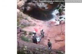 Casal de turistas cai de penhasco na Chapada Diamantina; homem morre